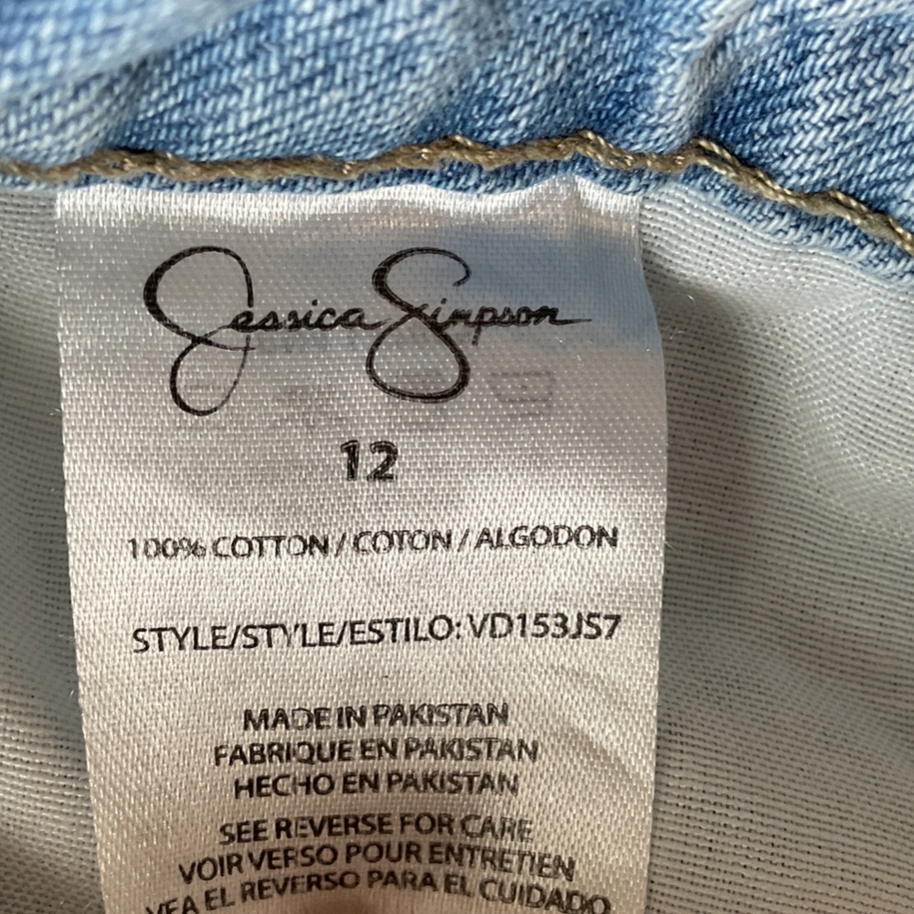Jessica Simpson~ Distressed Light Blue wash Jean Shorts - Picture 4 of 4